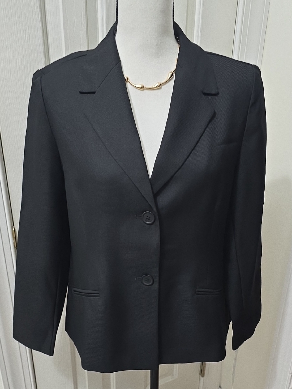 ALFRED DUNNER BRAND WOMEN'S PETITE BLACK BLAZER SIZE 12P